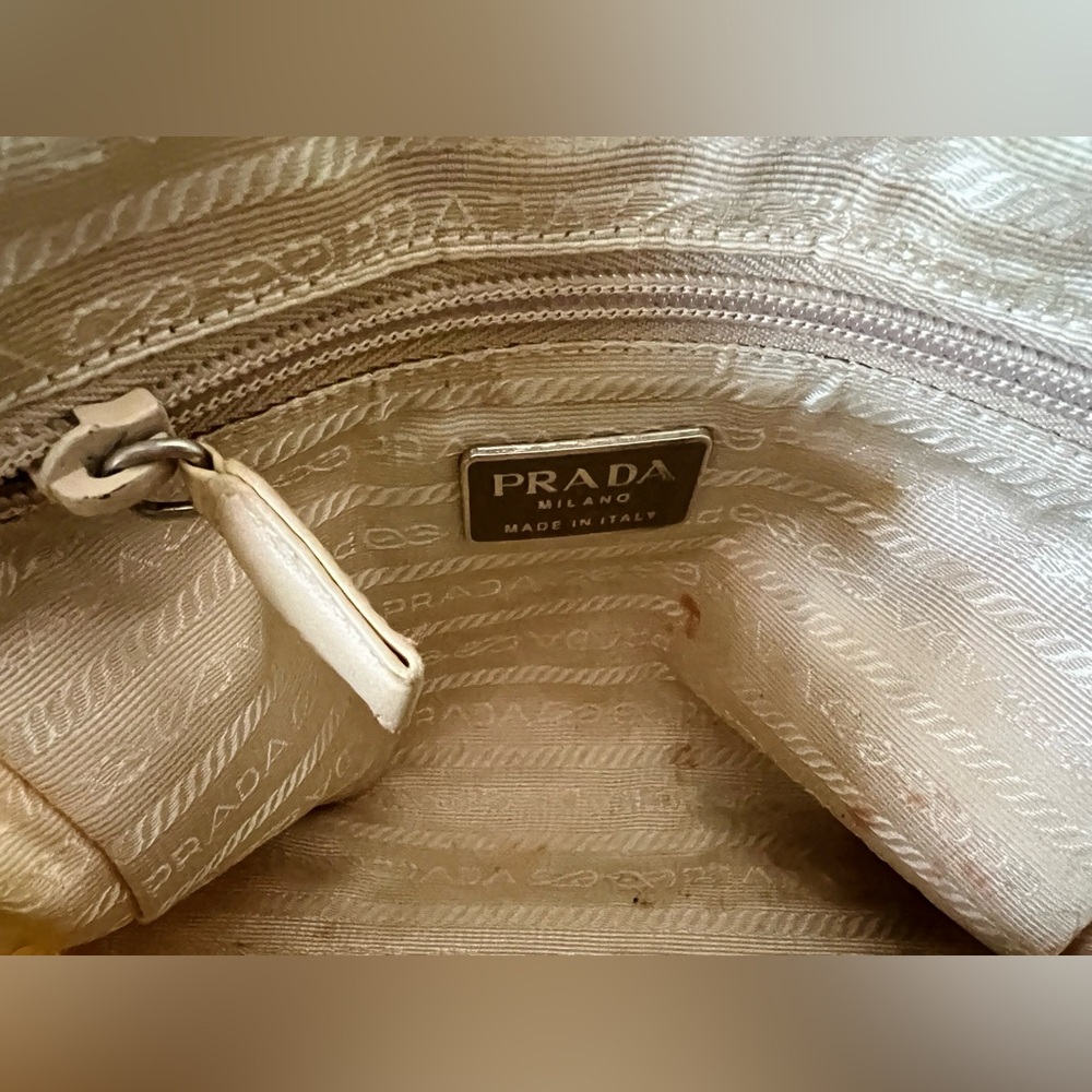 Vintage Prada Chain Shoulder Bag Leather Beige Authentic - Picture 8 of 16